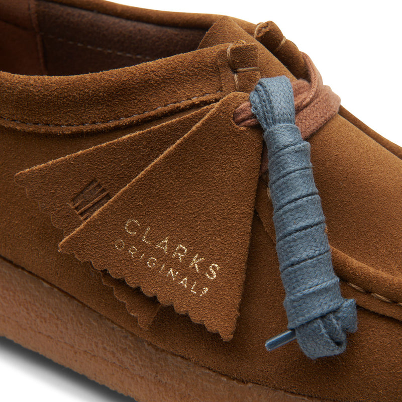 CLARKS ORIGINALS Wallabee (W) Cola Suede