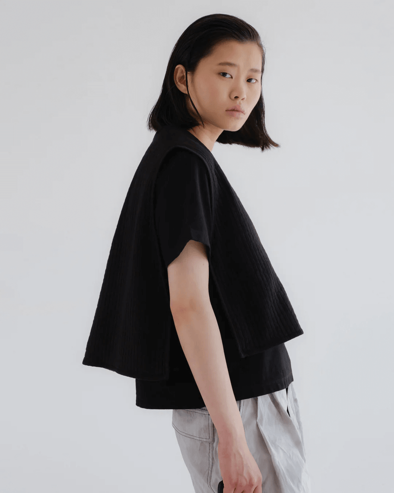 GIRLS OF DUST Vee Vest Armor Cotton Black